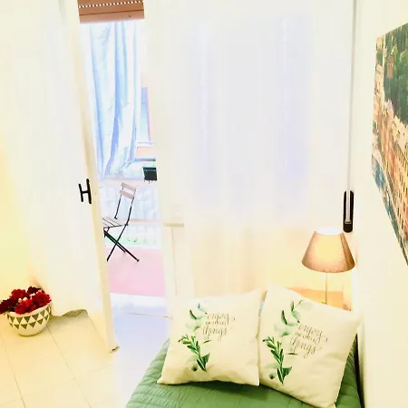 Le Bouganville Bed & Breakfast *